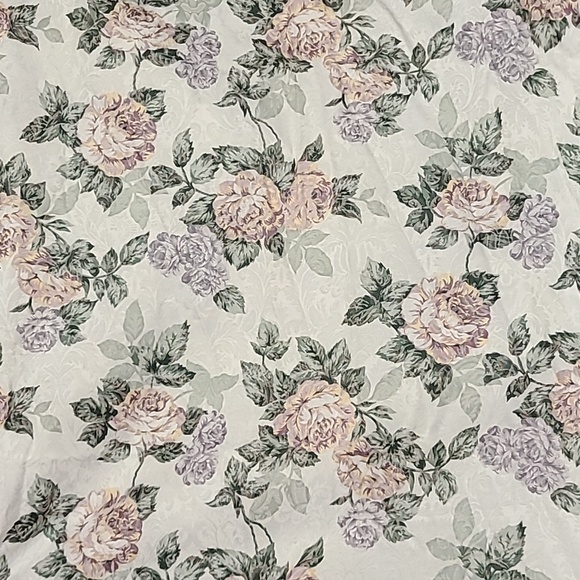 Fabric Tablecloth Rose Floral Print 52x70" W-C Designs 1998 - Picture 1 of 8